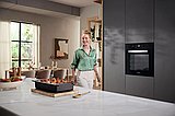 תנור בנוי מילה פירוליטי Miele H 2457 BP *תוצרת גרמניה*