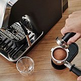 מכונת קפה ידנית דלונגי גימור שחור כסוף Delonghi La Specialista Arte EC9155MB